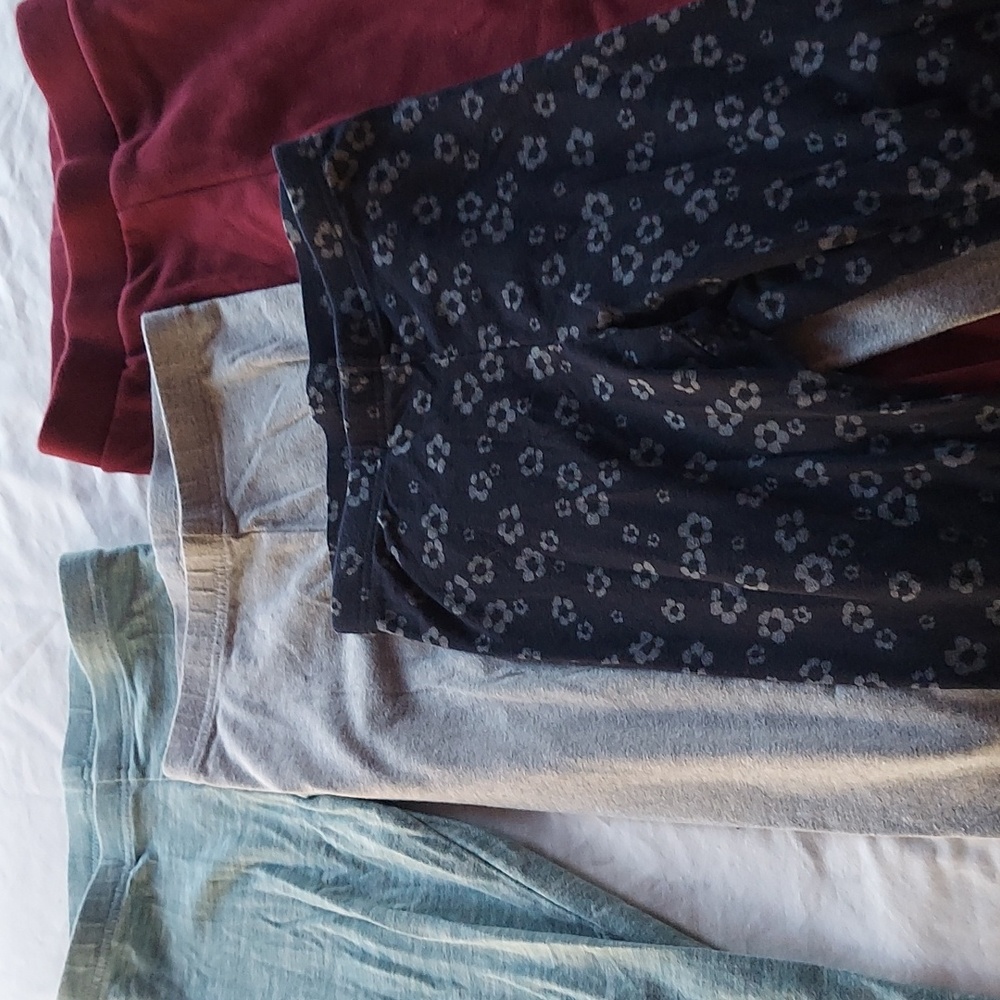Bundle of 4 Old Navy Leggings girls size L